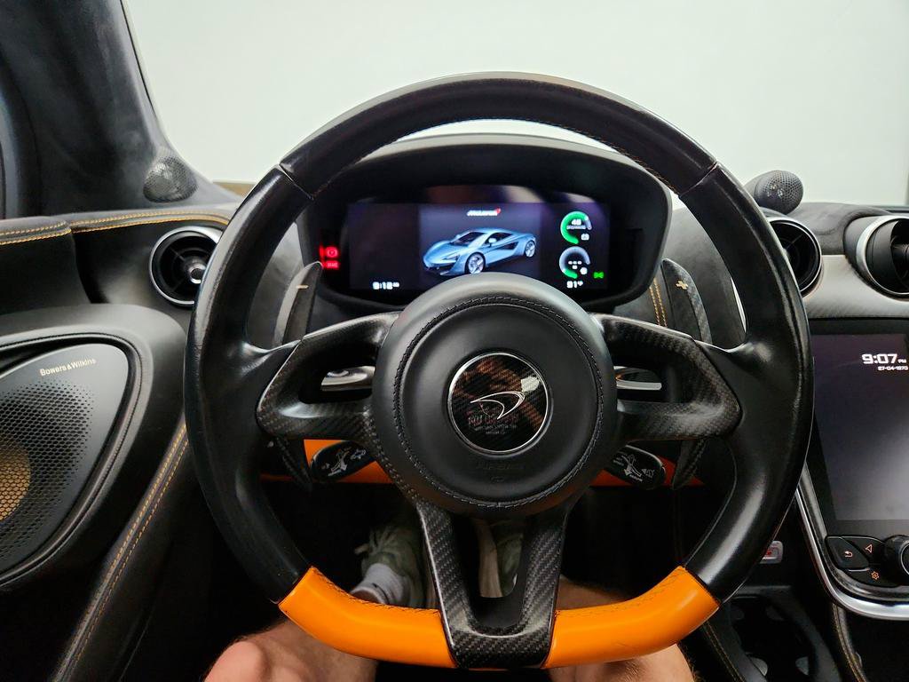 Used 2017 McLaren 570S Coupe RWD image 16