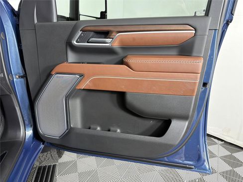 New 2026 GMC Sierra 2500 Denali Ultimate AWD/4WD image 13