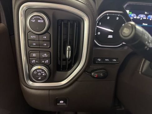 Used 2020 GMC Sierra 3500 Denali w/ Denali Ultimate Package AWD/4WD image 15
