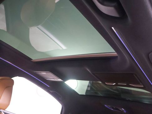 Used 2023 Audi A8 L 3.0T image 25