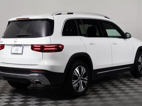 New 2026 Mercedes-Benz GLB 250 image 2