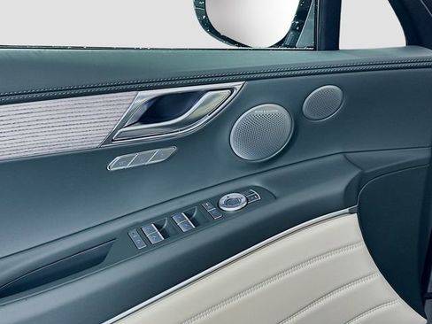 Certified 2026 Genesis GV80 2.5T Advanced image 20