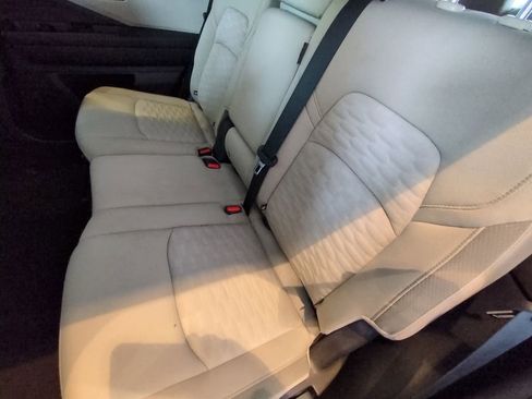 Used 2022 Nissan Pathfinder SV image 19