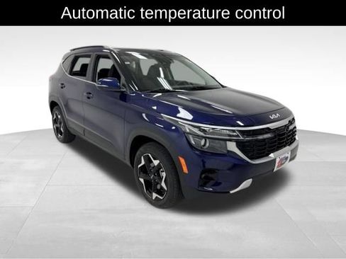 Used 2024 Kia Seltos EX AWD/4WD image 6