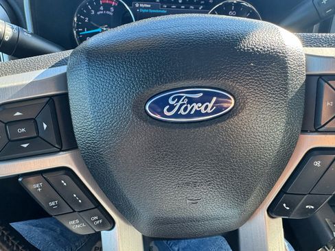 Used 2019 Ford F250 Platinum w/ Platinum Ultimate Package image 18