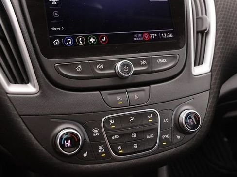 Used 2024 Chevrolet Malibu LT image 17