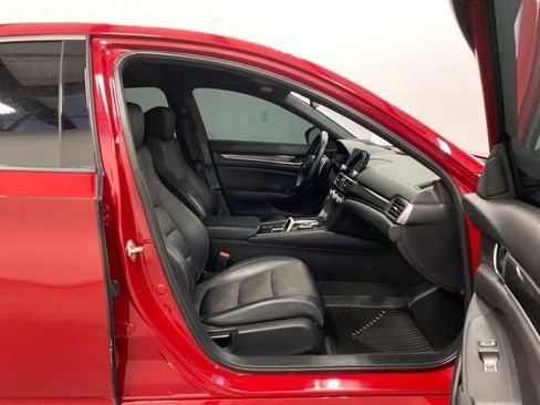 Used 2018 Honda Accord Sport image 25