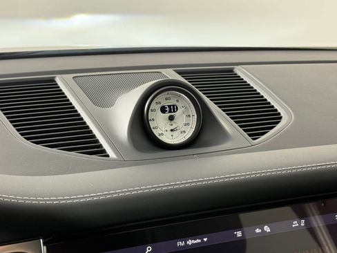 Certified 2026 Porsche Macan S AWD/4WD image 21