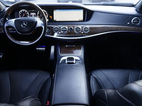 Used 2017 Mercedes-Benz S 550 Sedan image 15