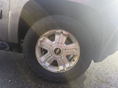 Used 2012 Chevrolet Tahoe LT image 11