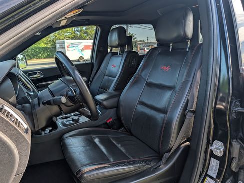 Used 2017 Dodge Durango R/T w/ Technology Group AWD/4WD image 14