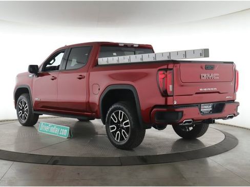 Used 2022 GMC Sierra 1500 AT4 w/ AT4 Premium Package AWD/4WD image 8