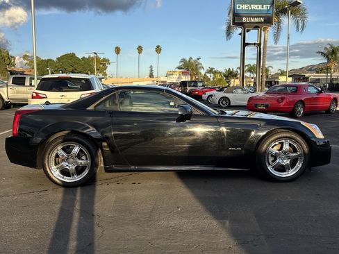 Used 2004 Cadillac XLR 2DR CONV image 2