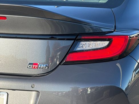 Used 2023 Toyota GR86 Premium w/ ALL Weather Mat Package (TMS) image 28