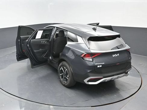 Used 2025 Kia Sportage LX AWD/4WD image 22