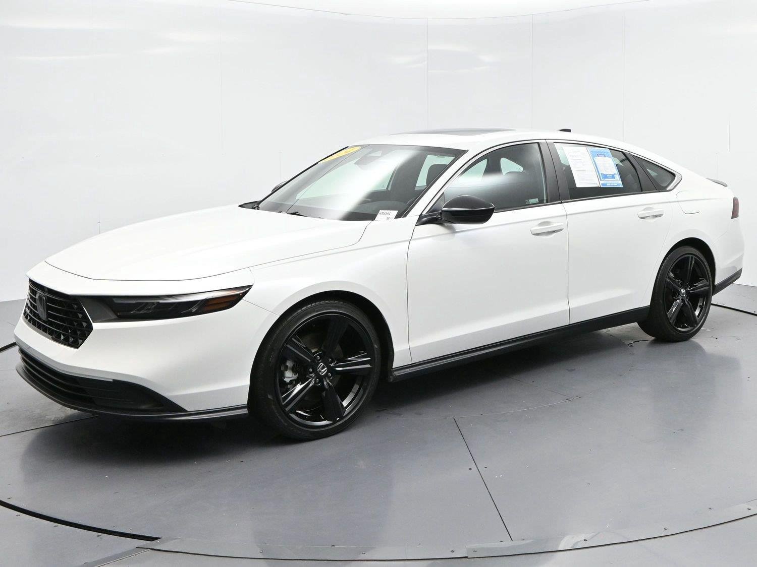 Used 2024 Honda Accord Sport image 6