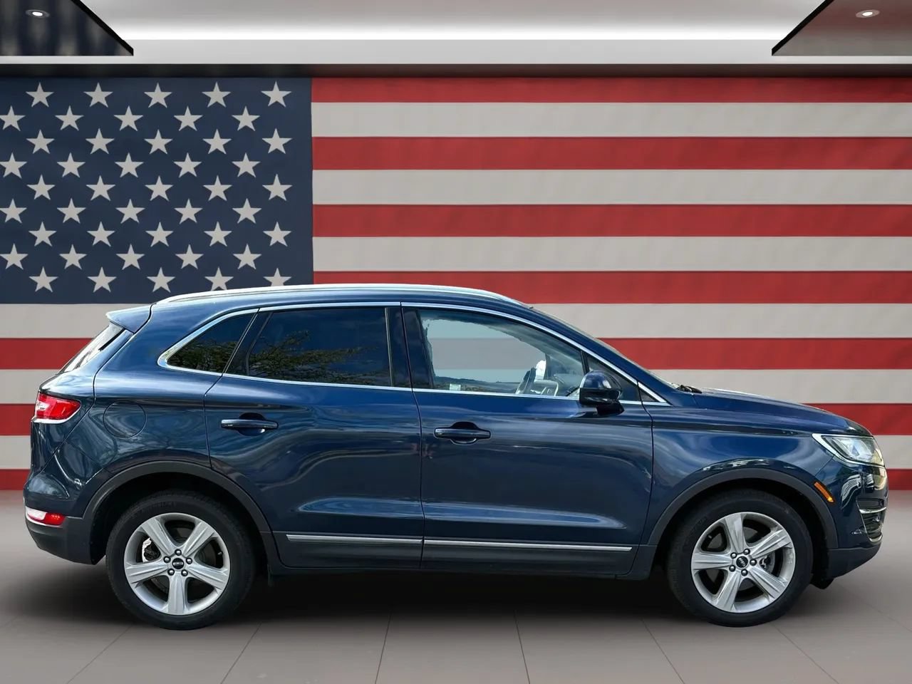 Used 2017 Lincoln MKC Premiere FWD image 9
