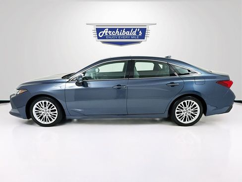 Used 2021 Toyota Avalon Limited w/ Advanced Safety Package image 4