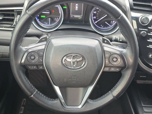 Used 2020 Toyota Camry SE image 15