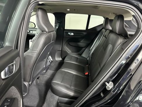 Used 2024 Volvo XC40 B5 Plus w/ Climate Package image 24