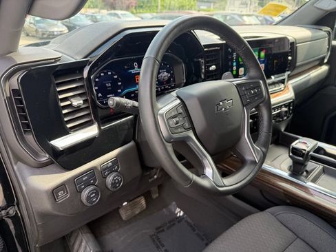 Used 2024 Chevrolet Silverado 1500 RST w/ Max Trailering Package AWD/4WD image 16