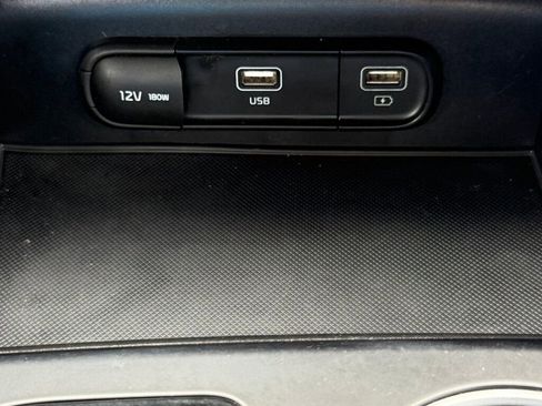Used 2022 Kia K5 GT-Line FWD image 36
