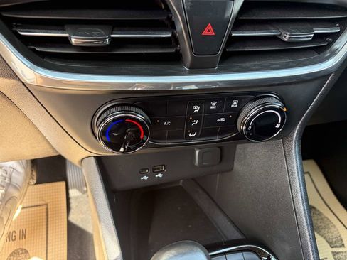 Used 2024 Buick Encore GX Preferred image 15