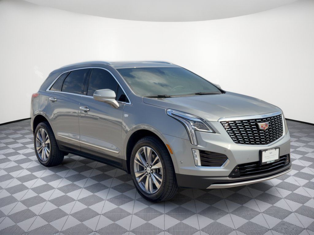 Certified 2026 Cadillac XT5 Premium Luxury w/ LPO, Floor Liner Package FWD image 7