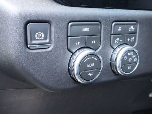 New 2026 GMC Sierra 1500 Elevation w/ Elevation Premium Package AWD/4WD image 24