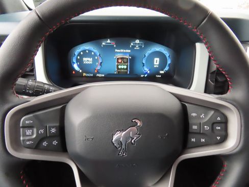 New 2025 Ford Bronco Heritage Edition image 10