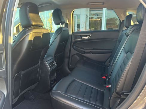 Used 2021 Ford Edge SEL w/ Convenience Package FWD image 10