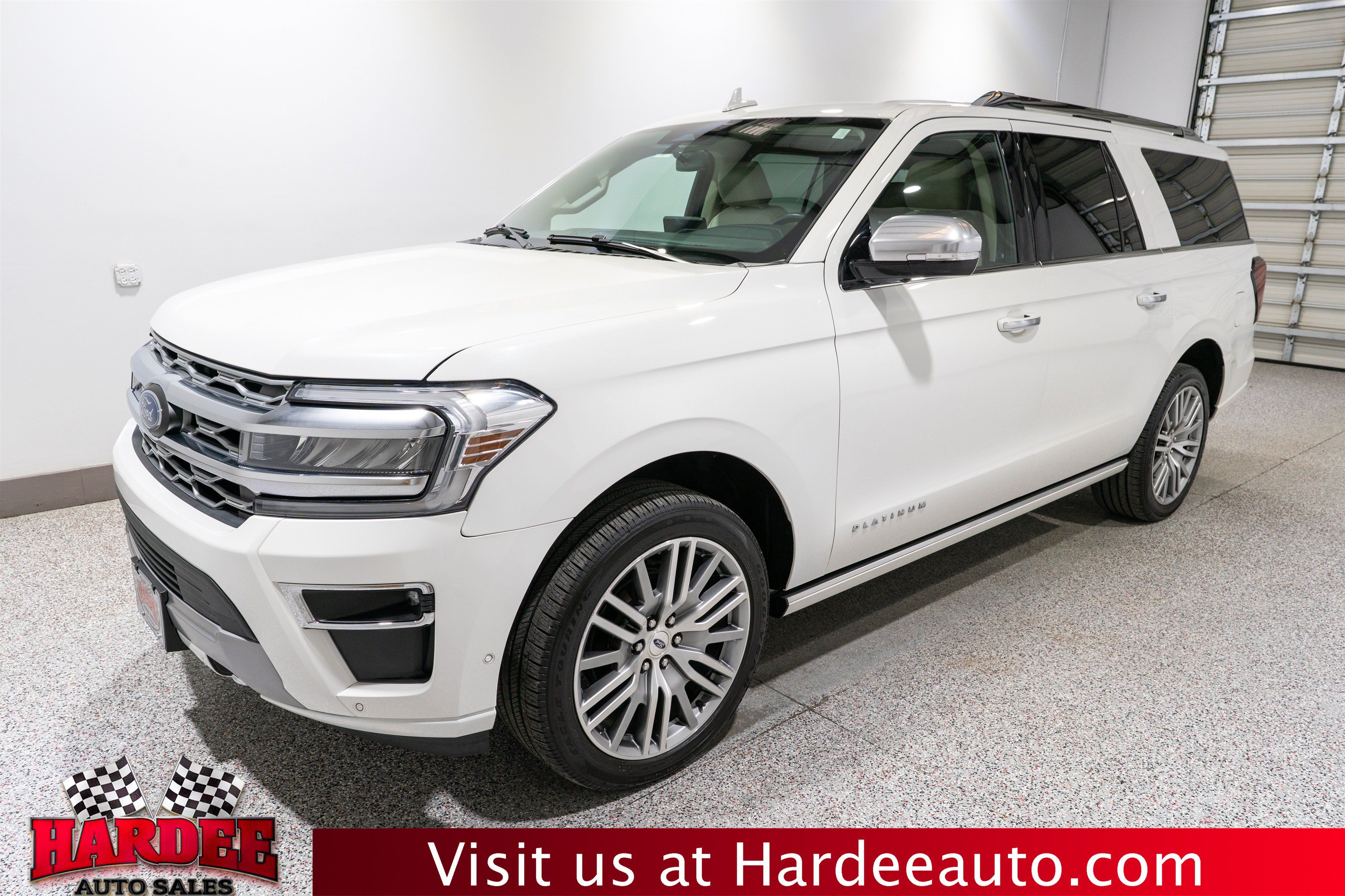 Used 2022 Ford Expedition Max Platinum AWD/4WD image 2