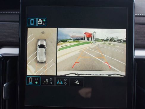 Used 2025 GMC Acadia Denali w/ LPO, Floor Liner Package FWD image 8