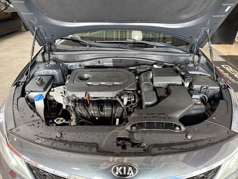 Used 2020 Kia Optima SE FWD image 30