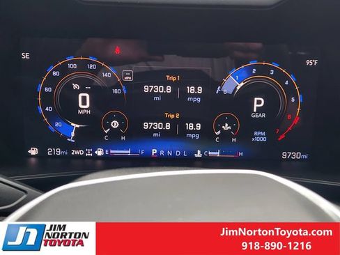 Used 2025 Chevrolet Colorado Trail Boss AWD/4WD image 17