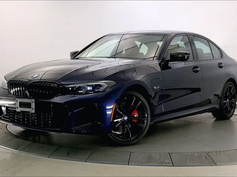 Certified 2023 BMW 330e xDrive w/ M Sport Package AWD/4WD image 11