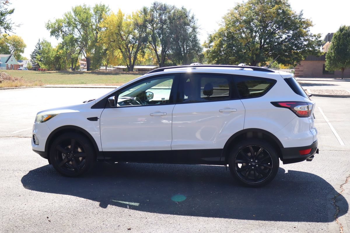 Used 2017 Ford Escape SE w/ Equipment Group 201A AWD/4WD image 8