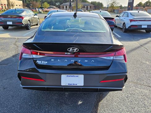 New 2026 Hyundai Elantra Sport FWD image 10