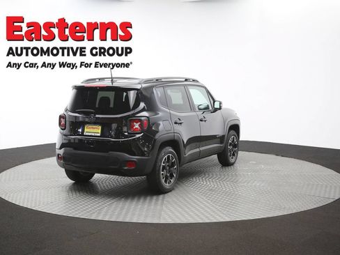 Used 2023 Jeep Renegade Latitude AWD/4WD image 41