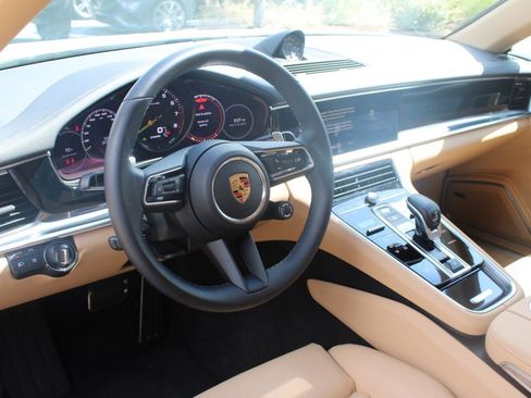 Used 2023 Porsche Panamera 4 image 4