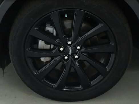 Used 2023 Lincoln Nautilus Reserve w/ Monochromatic Package AWD/4WD image 39
