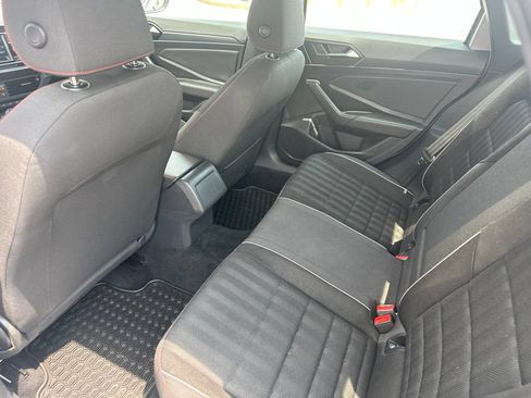 Used 2019 Volkswagen Jetta GLI FWD image 20