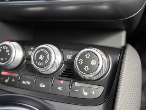 Used 2009 Audi R8 V8 AWD/4WD image 21