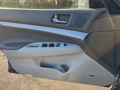 Used 2015 INFINITI Q40 AWD w/ Navigation Package image 27