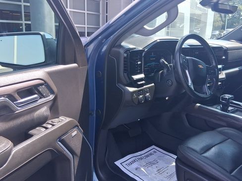 Used 2024 Chevrolet Silverado 1500 LTZ w/ Technology Package AWD/4WD image 30