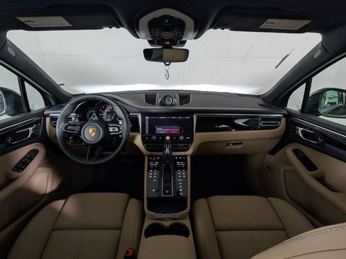 New 2026 Porsche Macan image 20