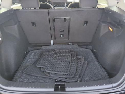 Certified 2022 Volkswagen Taos S image 30