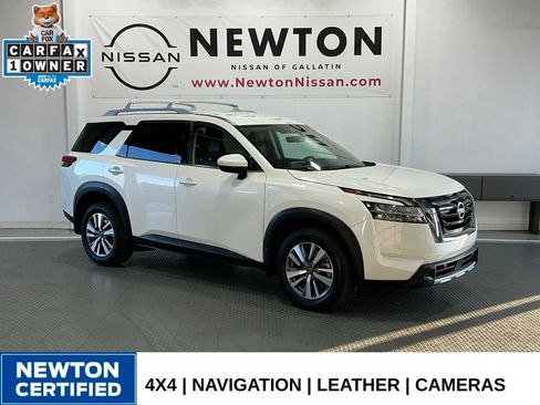 Used 2024 Nissan Pathfinder SL AWD/4WD image 1