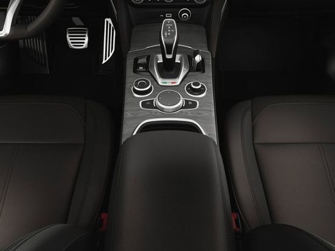 New 2025 Alfa Romeo Stelvio Sprint image 15