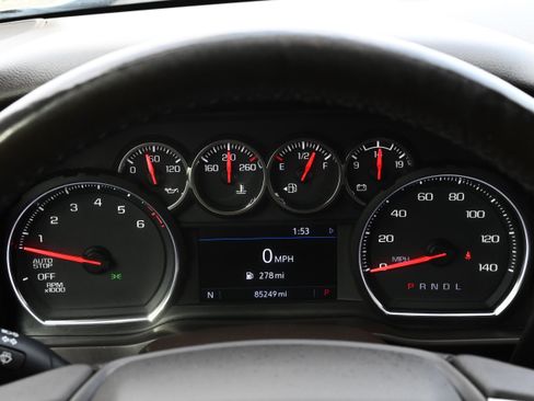 Used 2020 Chevrolet Silverado 1500 LT w/ Texas Edition image 15